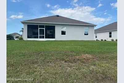 8352 Laguna Circle, Micco, FL 32976 - Photo 31
