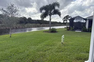 8352 Laguna Cir, Micco, FL 32976 - Photo 31