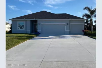 8352 Laguna Circle, Micco, FL 32976 - Photo 1