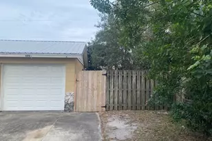 599 Chantilly Dr, Melbourne, FL 32935 - Photo 17