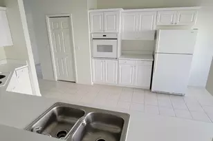 729 Kenwood Cir, Melbourne, FL 32940 - Photo 11