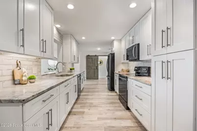 215 S Robert Way, Satellite Beach, FL 32937 - Photo 7