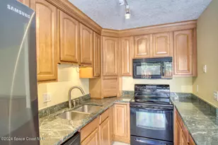 2014 Vista Oaks Cir NE, Palm Bay, FL 32905 - Photo 7