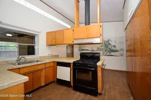 150 W Alachua Ln, Cocoa Beach, FL 32931 - Photo 7