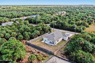 831 Beach St SW, Palm Bay, FL 32908 - Photo 23