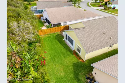 1060 Pine Creek Circle NE, Palm Bay, FL 32905 - Photo 7