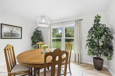 2551 12th Square SW, Vero Beach, FL 32968 - Photo 9