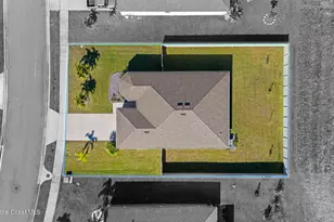 389 Guinevere Dr SW, Palm Bay, FL 32908 - Photo 3