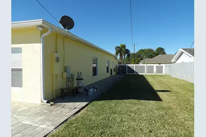 315 Bryn Mawr Avenue NE, Palm Bay, FL 32907 - Photo 39