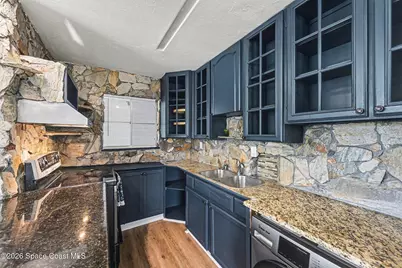 115 W Seminole Avenue #211, Melbourne, FL 32901 - Photo 7