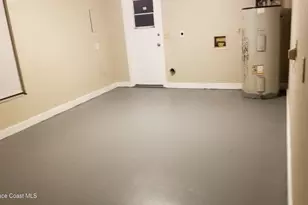 1081 Ivanhoe St NW, Melbourne, FL 32907 - Photo 3