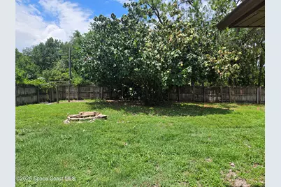 1081 Ivanhoe Street NW, Melbourne, FL 32907 - Photo 11