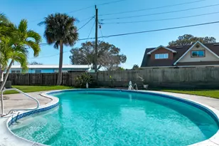 1090 Bianca Dr NE, Palm Bay, FL 32905 - Photo 27