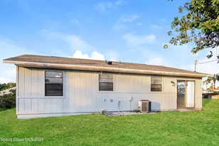 339 13th Ln SW, Vero Beach, FL 32962 - Photo 17