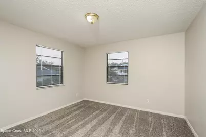 339 13th Lane SW, Vero Beach, FL 32962 - Photo 13