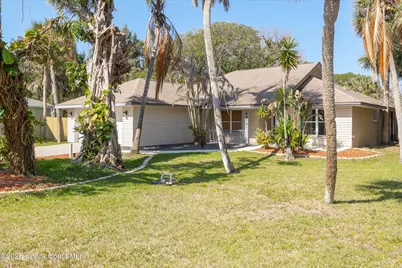 6570 S Floridana Avenue S, Melbourne Beach, FL 32951 - Photo 3