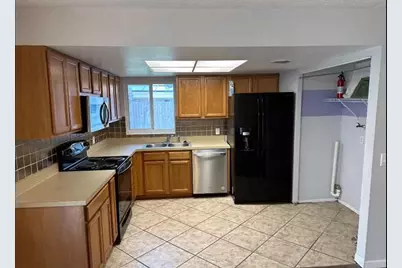 2100 Cheryl Court, Melbourne, FL 32935 - Photo 5