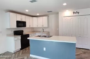 832 Sorrel St NW, Palm Bay, FL 32907 - Photo 5