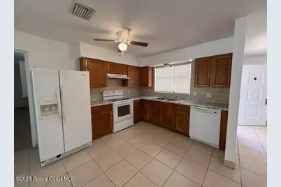 945 Date Avenue, Merritt Island, FL 32953 - Photo 3