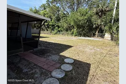 945 Date Avenue, Merritt Island, FL 32953 - Photo 15