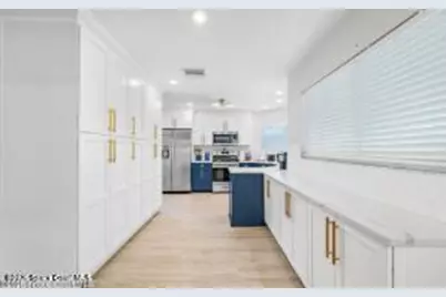 6765 Angeles Road, Melbourne Beach, FL 32951 - Photo 9