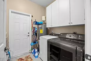 111 SW Ladybug Dr, Port Saint Lucie, FL 34953 - Photo 35