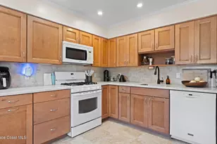 913 S Colonial Ct, Indian Harbour Beach, FL 32937 - Photo 13