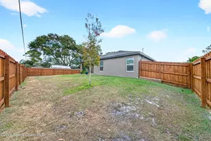 733 Walmsley St SW, Palm Bay, FL 32908 - Photo 23