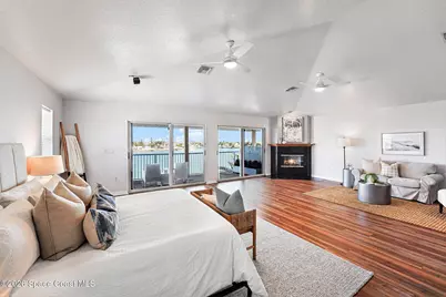 14215 N Bayshore Drive W, Madeira Beach, FL 33708 - Photo 15