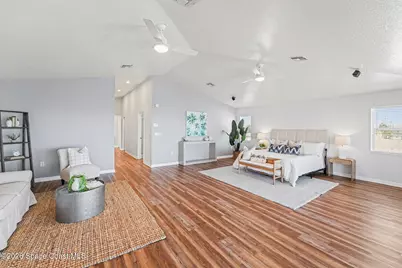 14215 N Bayshore Drive W, Madeira Beach, FL 33708 - Photo 17