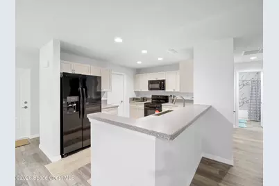 140 Brown Street SE, Palm Bay, FL 32909 - Photo 11