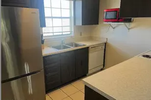 4745 Avon Ct, Saint Cloud, FL 34769 - Photo 3