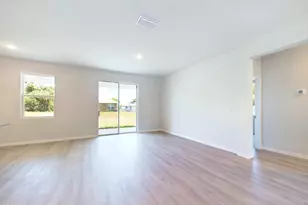 1085 SW Harlingen Road SW, Palm Bay, FL 32908 - Photo 9