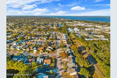 1756 Clover Circle W, Melbourne, FL 32935 - Photo 23