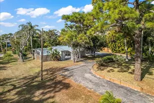 9670 Mockingbird Ln, Micco, FL 32976 - Photo 43