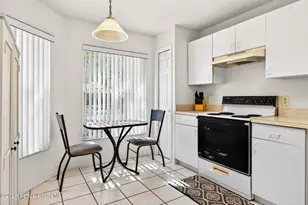 1267 Cypress Bend Cir, Melbourne, FL 32934 - Photo 5