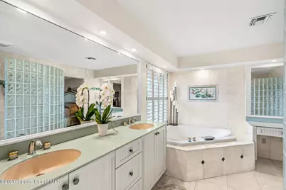 704 Malibu Lane, Indialantic, FL 32903 - Photo 25