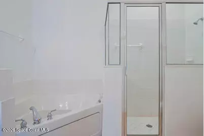 1835 Bridgepointe Circle #18, Vero Beach, FL 32967 - Photo 27