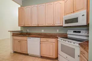 1835 Bridgepointe Cir, Vero Beach, FL 32967 - Photo 9