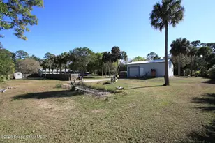8205 93rd Ave, Vero Beach, FL 32967 - Photo 7