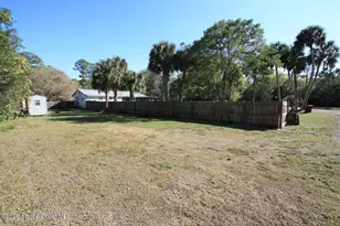 8205 93rd Ave, Vero Beach, FL 32967 - Photo 23