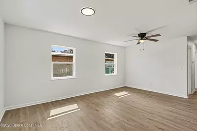 604 Wisteria Drive, Melbourne, FL 32901 - Photo 5