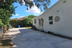 1340 NW 112th St, Miami, FL 33165 - Photo 27