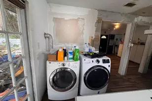 1340 NW 112th St, Miami, FL 33165 - Photo 17