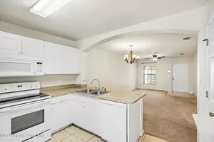 1070 Luminary Cir, Melbourne, FL 32901 - Photo 9