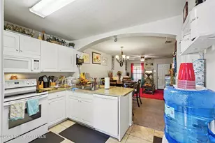 1070 Luminary Cir, Melbourne, FL 32901 - Photo 7