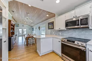 25 Vip Is, Grant-Valkaria, FL 32949 - Photo 5