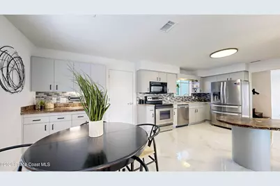 807 W Central Boulevard, Cape Canaveral, FL 32920 - Photo 17