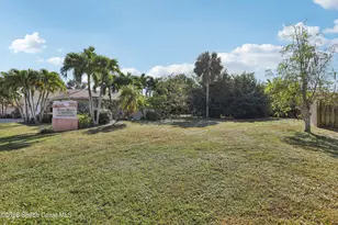 527 Jackson Ave, Satellite Beach, FL 32937 - Photo 9