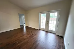 588 Charles Dr, Melbourne, FL 32935 - Photo 5